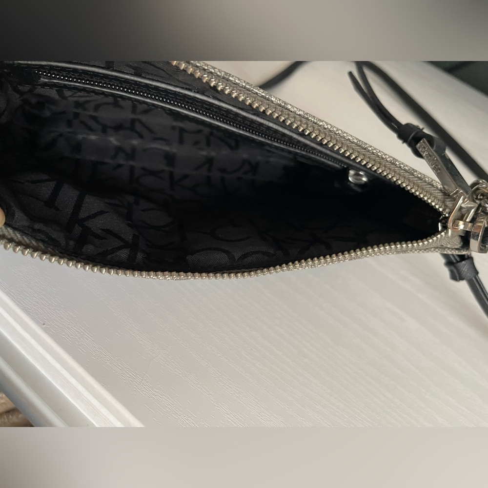 Calvin Klein Monogram Crossbody Bag Black & Gray Logo Shoulder Bag - Picture 7 of 12